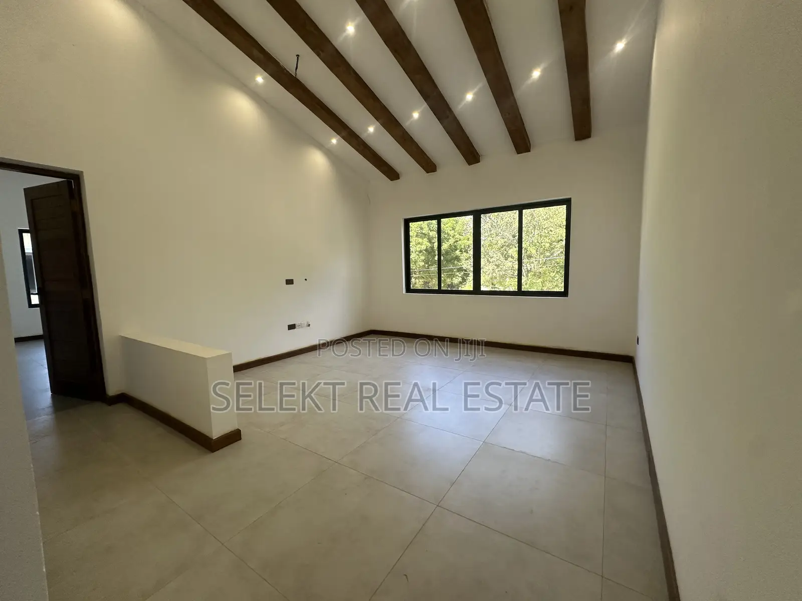 4bdrm Villa in Masaki for rent