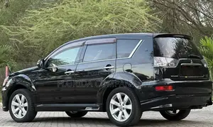Mitsubishi Outlander 2010 Black