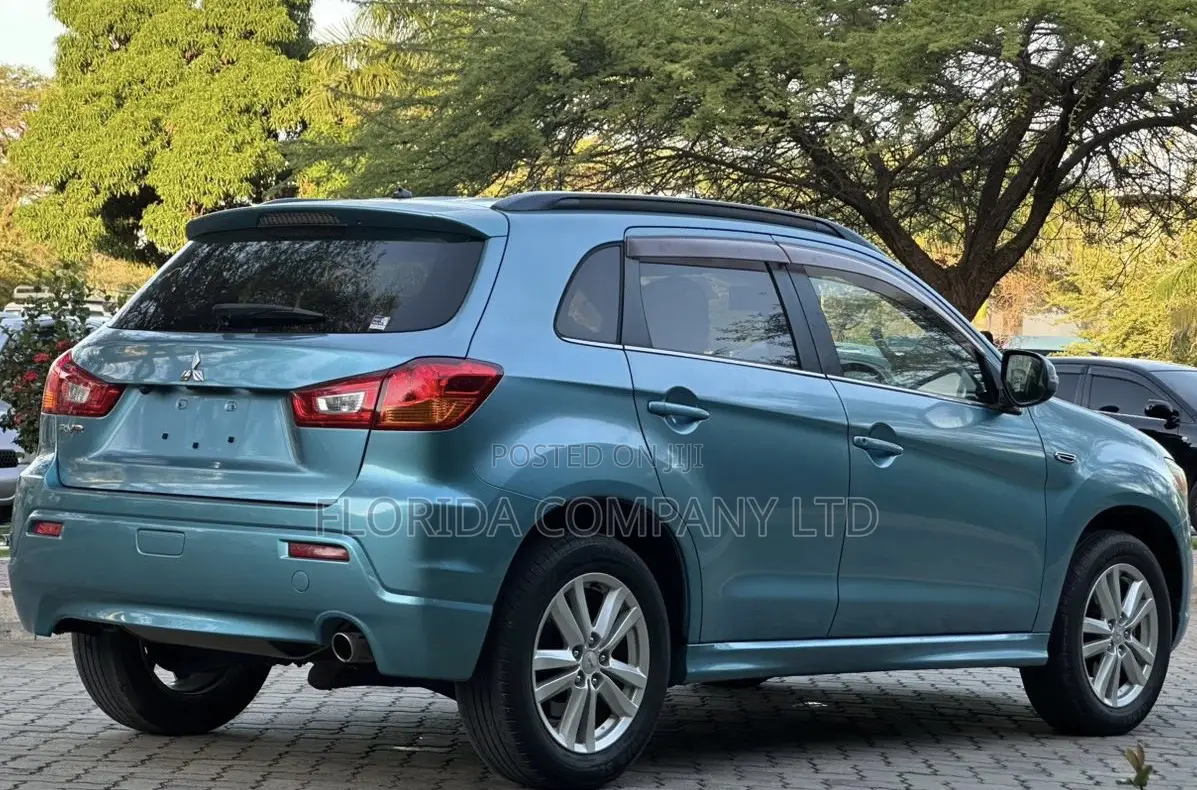 Mitsubishi RVR 2010 Blue