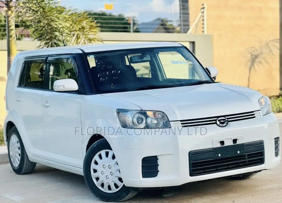 Toyota Corolla Rumion 2007 White