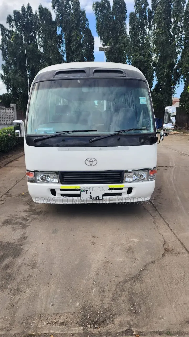Toyota Coaster 2002