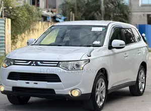 Mitsubishi Outlander 2013 White