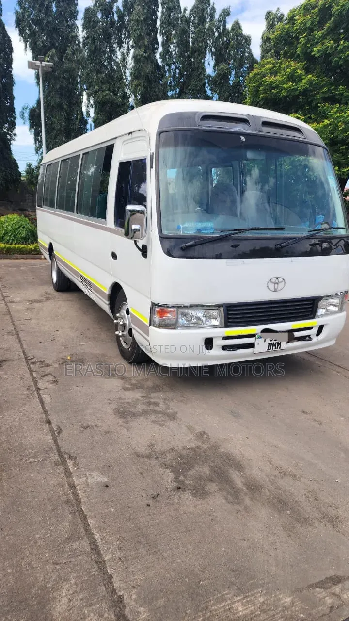 Toyota Coaster 2002