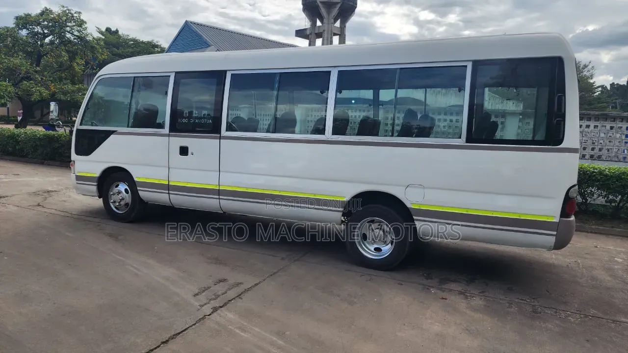 Toyota Coaster 2002