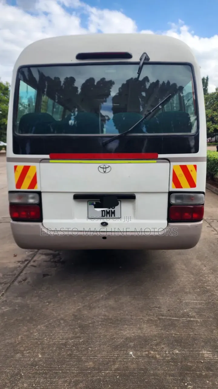 Toyota Coaster 2002