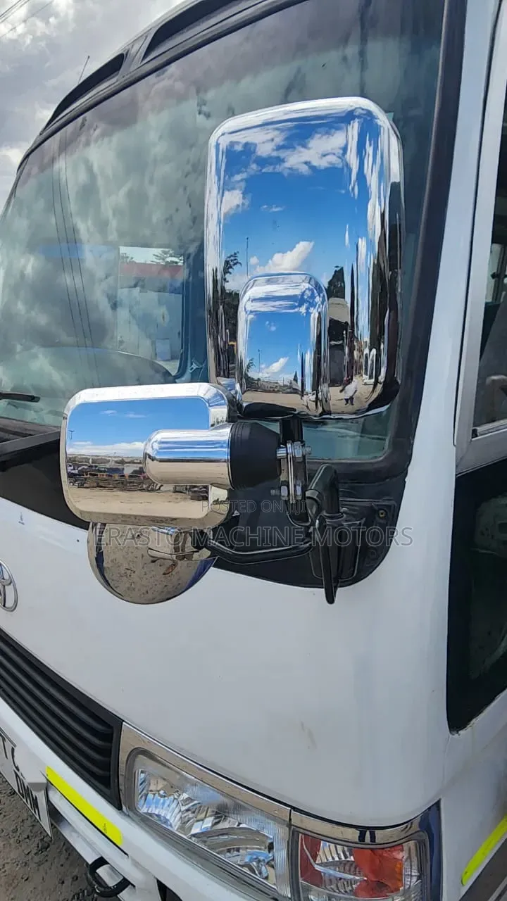 Toyota Coaster 2002