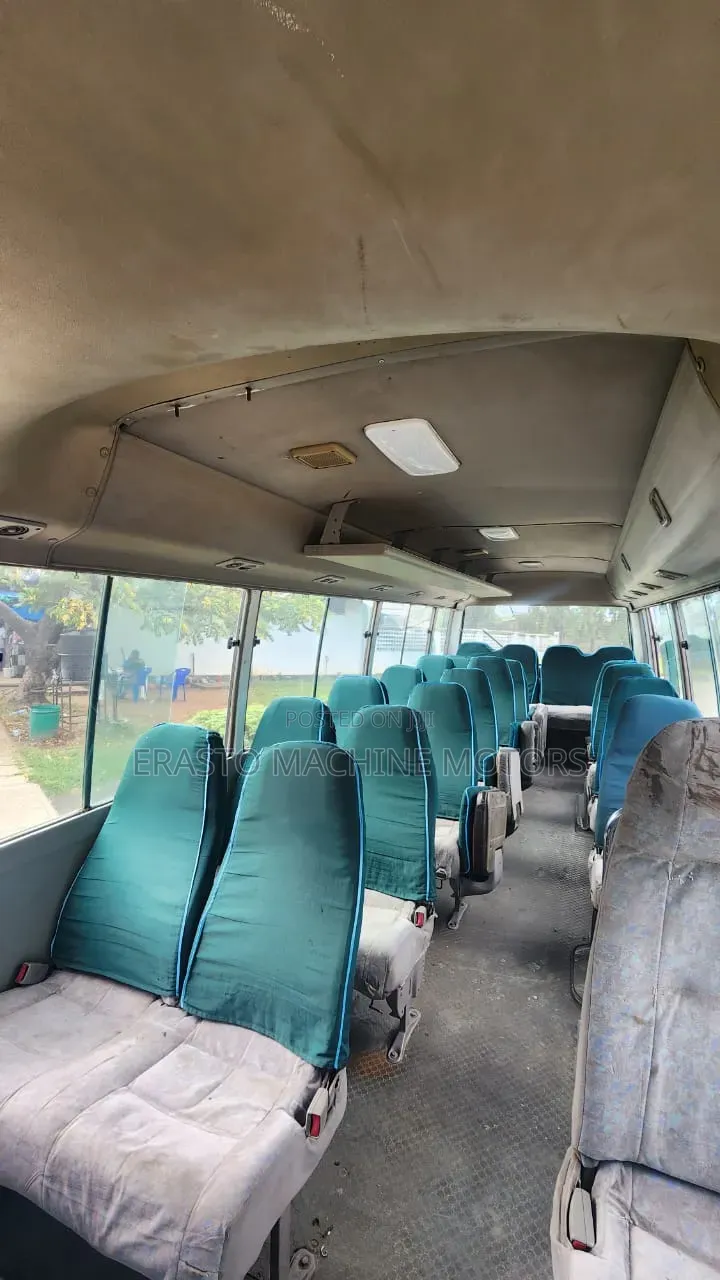 Toyota Coaster 2002