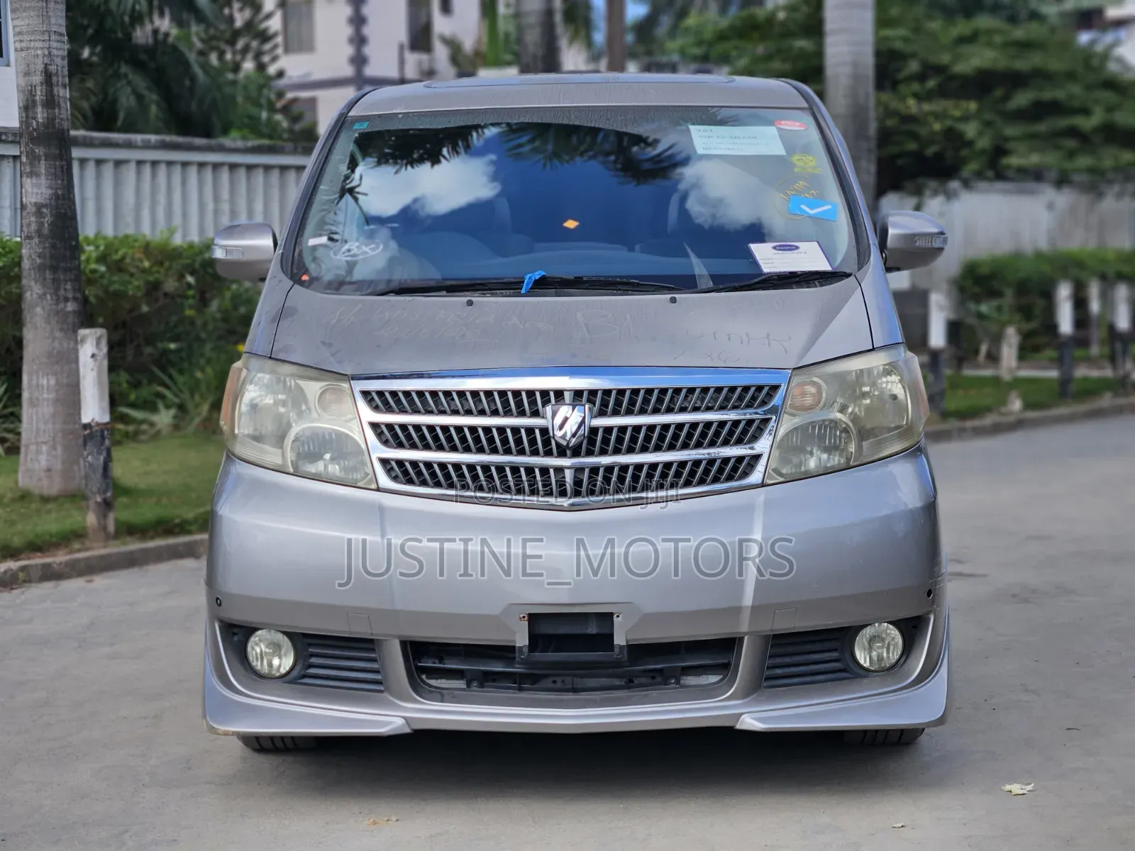 Toyota Alphard 2005 Gray