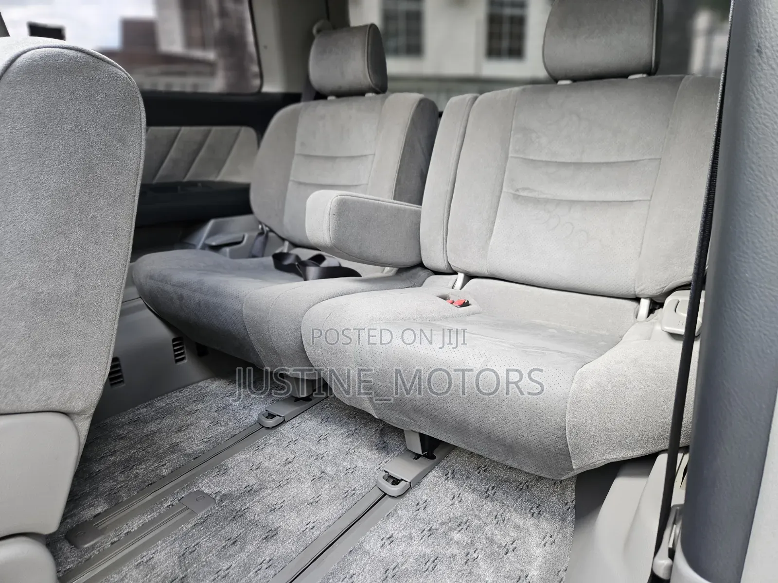 Toyota Alphard 2005 Gray