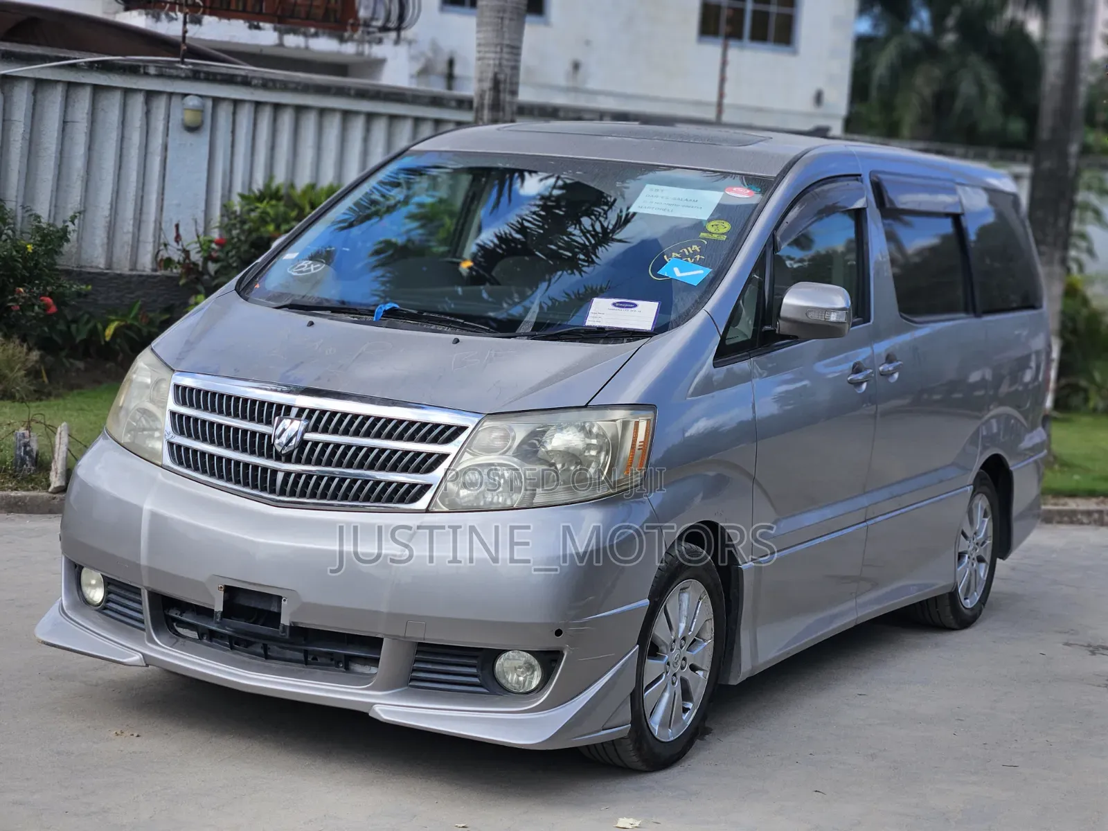 Toyota Alphard 2005 Gray