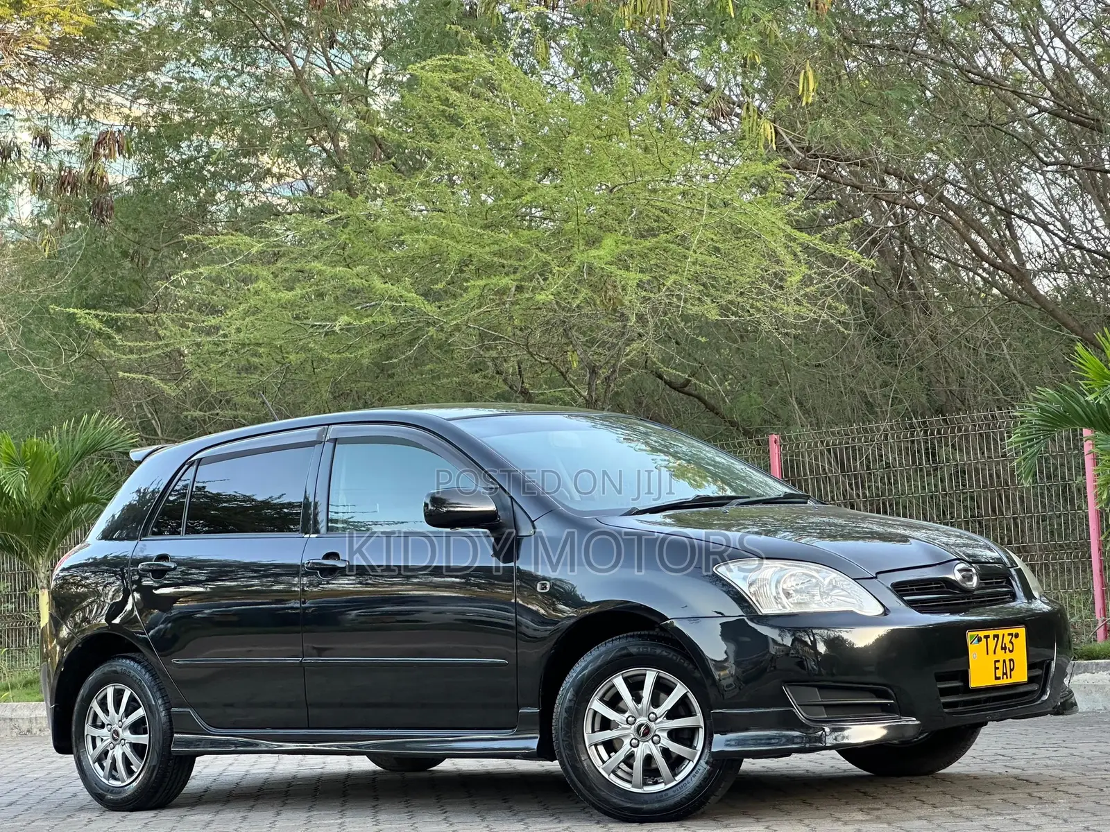 Toyota Corolla RunX 2004 Black