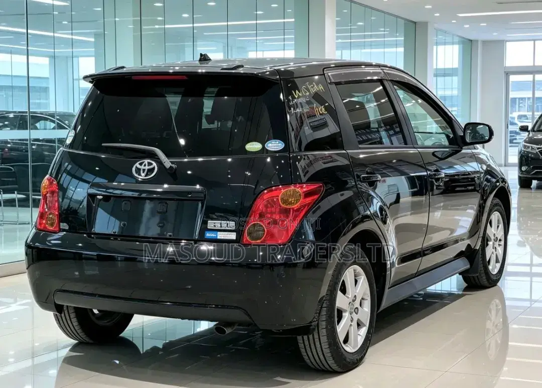 Toyota IST 2004 Black