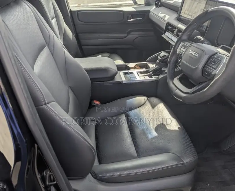 Toyota Land Cruiser 2024 Black