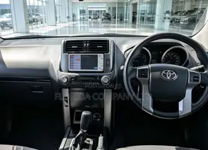 Toyota Land Cruiser Prado 2017 Black