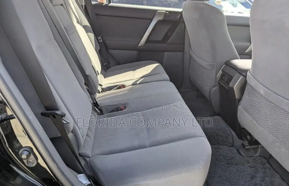 Toyota Land Cruiser Prado 2017 Black