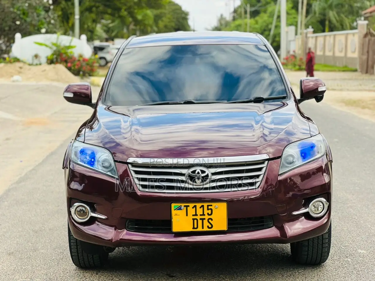 Toyota Vanguard 2011 Burgundy
