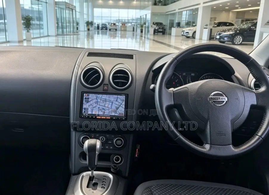 Nissan Dualis 2012 Black