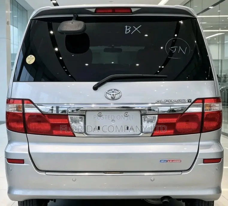 Toyota Alphard 2005 Silver