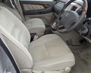 Toyota Alphard 2005 Silver