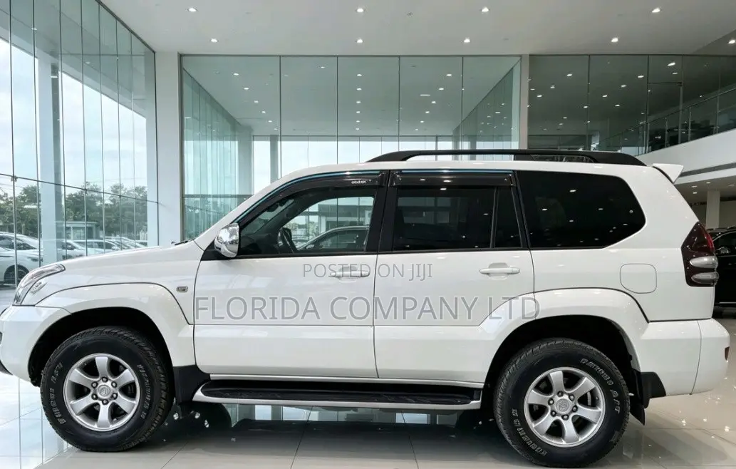 Toyota Land Cruiser Prado 2007 White