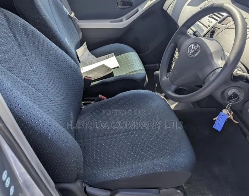 Toyota Vitz 2007