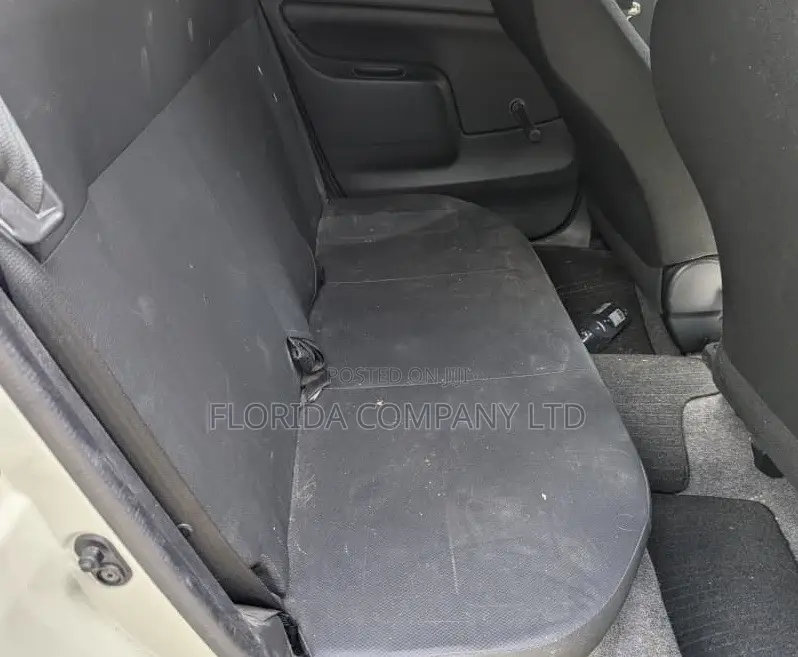 Toyota Probox 2004 White