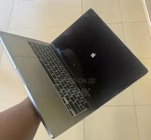 Laptop Apple MacBook Pro 2023 M3 Pro 16GB Apple M3 SSHD (Hybrid) 500GB