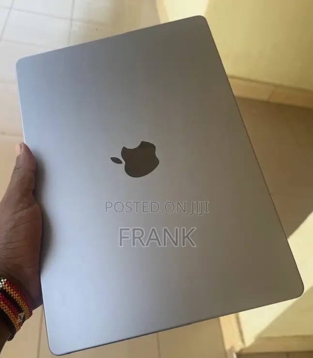 Laptop Apple MacBook Pro 2023 M3 Pro 16GB Apple M3 SSHD (Hybrid) 500GB