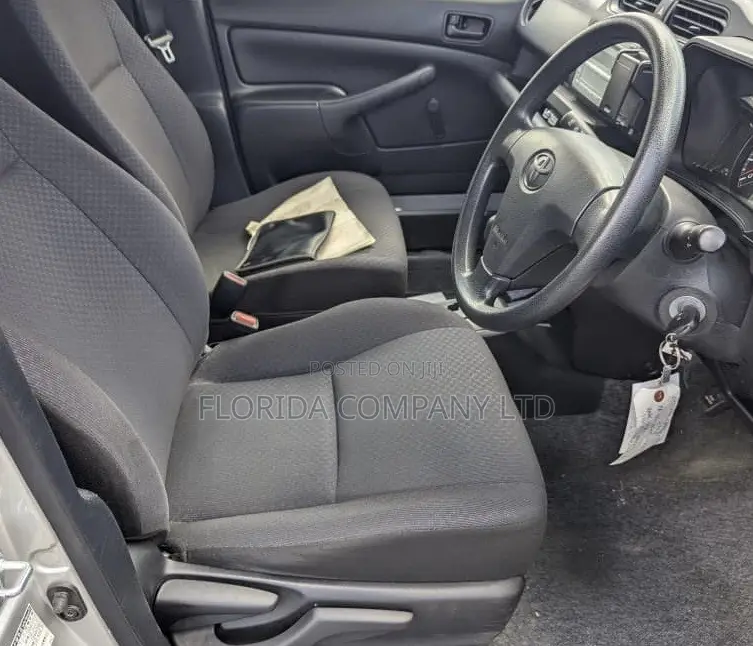 Toyota Succeed 2015