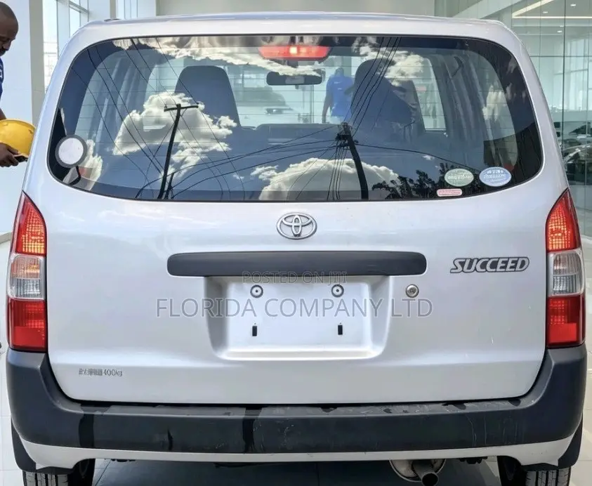 Toyota Succeed 2015