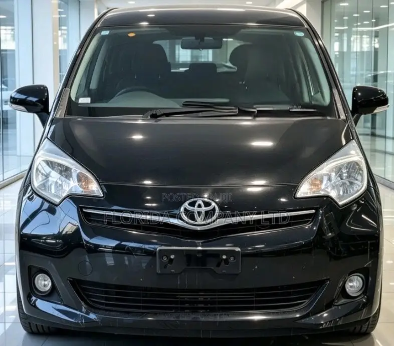 Toyota Ractis 2013 Black