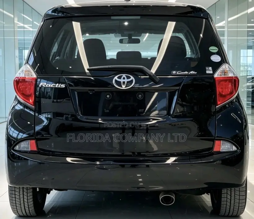 Toyota Ractis 2013 Black
