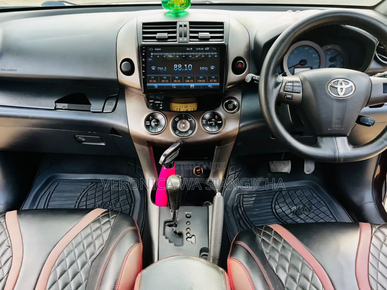 Toyota Vanguard 2011 Burgundy