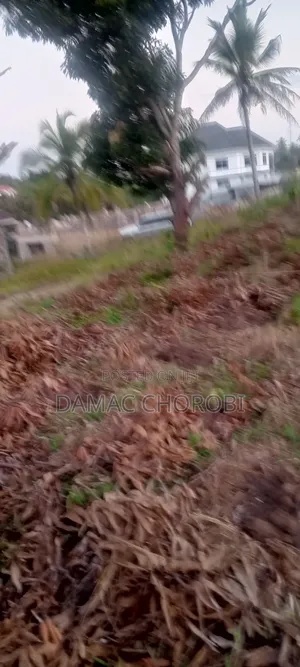 Kiwanja Kinauzwa Luguruni Mbezi