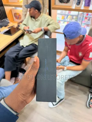 New Motorola Razr 50 Ultra 256 GB