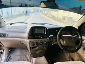 Toyota Noah 2001 Silver