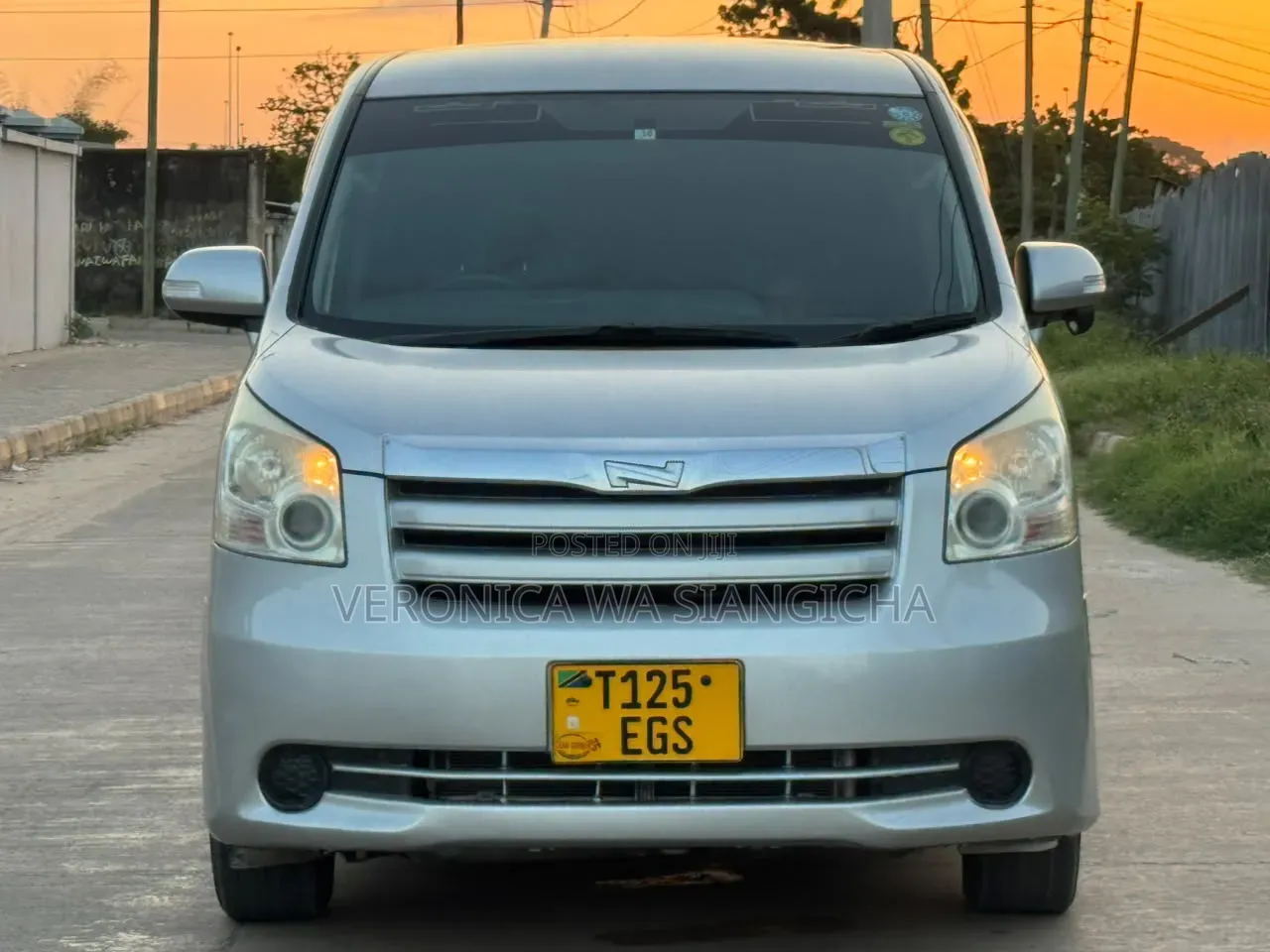 Toyota Noah 2007 Silver