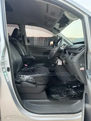 Toyota Noah 2007 Silver