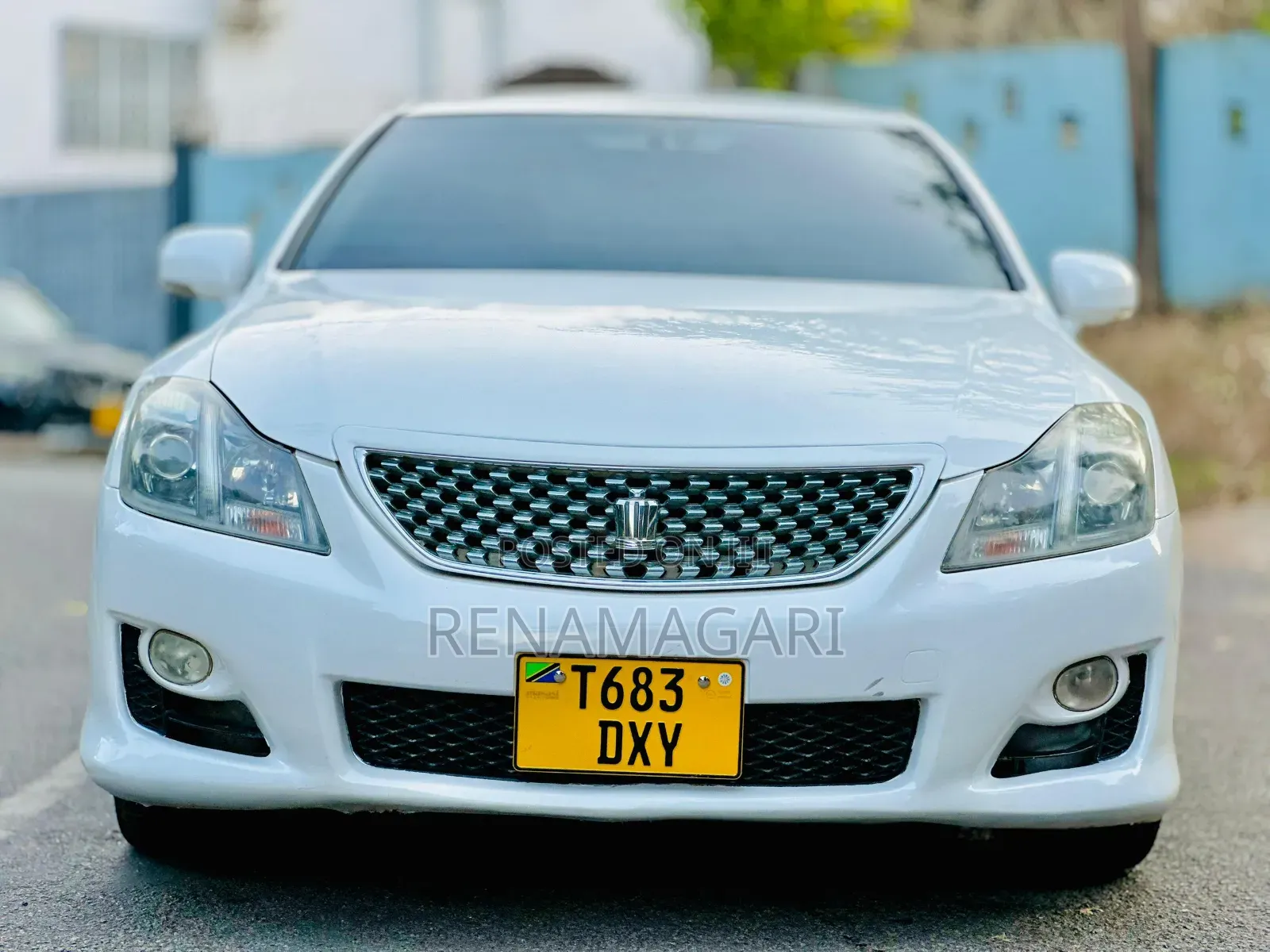 Toyota Crown 2009 White