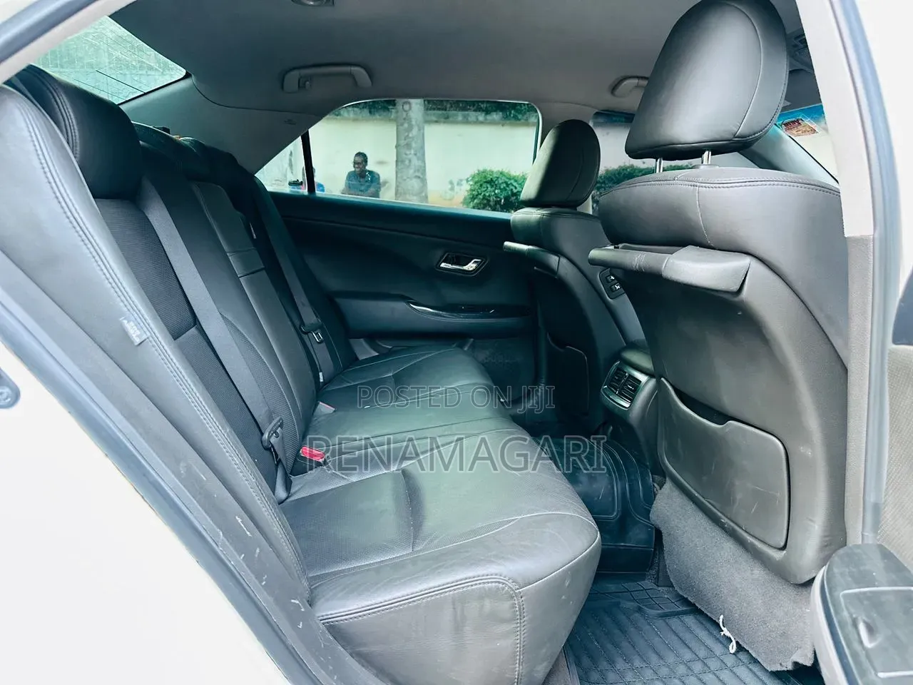 Toyota Crown 2009 White
