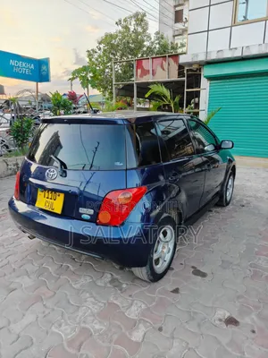 Toyota IST 2003 Blue