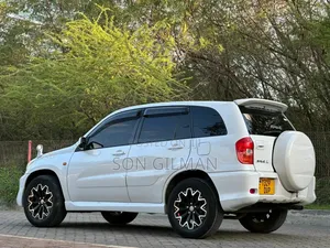Toyota RAV4 2001 Pearl