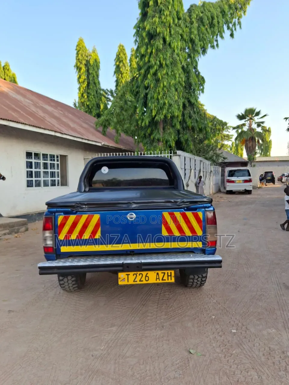 Nissan Hardbody 2008 Blue