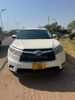 Toyota Kluger 2017 White