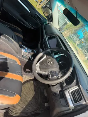 Toyota Kluger 2017 White