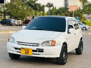 Toyota Starlet 2002 White