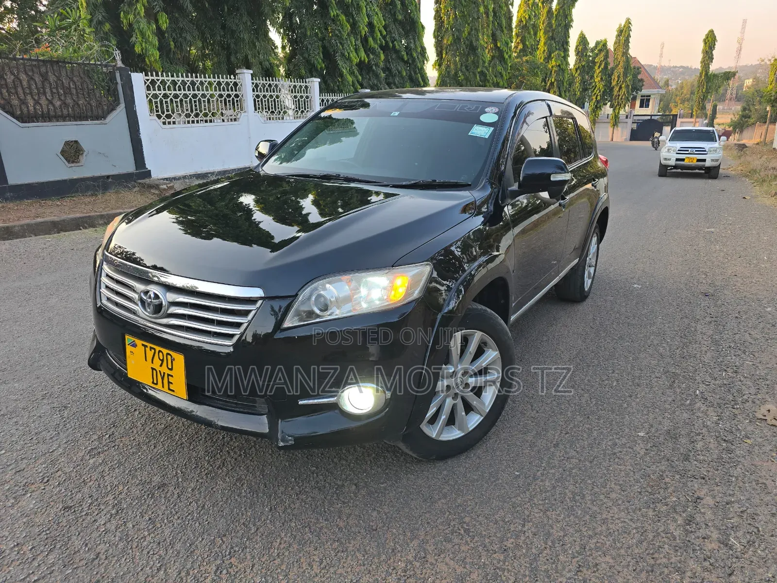 Toyota Vanguard 2011 Black