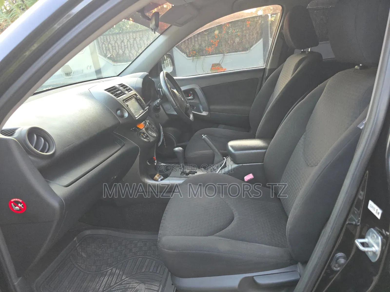 Toyota Vanguard 2011 Black