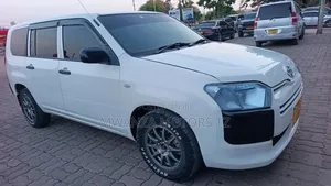 Toyota Succeed SV Premium 2016 Pearl