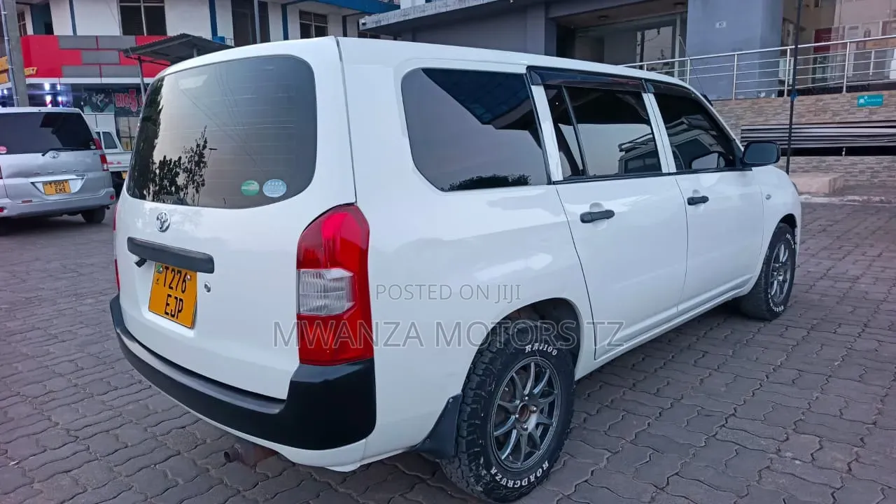 Toyota Succeed SV Premium 2016 Pearl